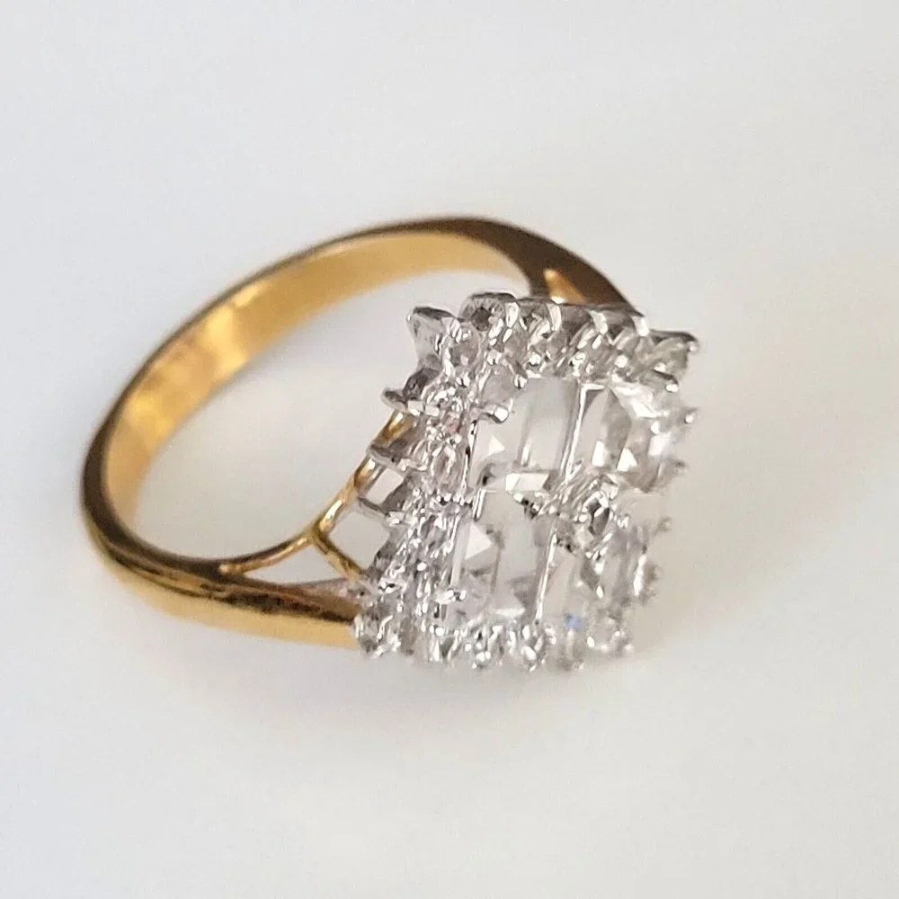 Womens Gold Tone White Rhinestones Diamond Shape Cluster Fashion Ring Size 8 - Picture 2 of 6